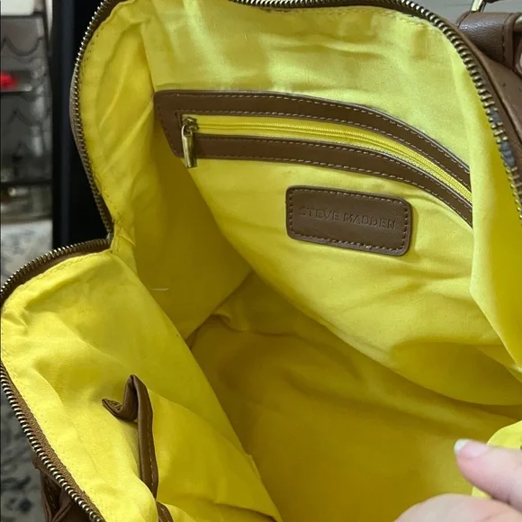 Steve Madden Brown, Gray, White Woven Handbag, Yellow Liner - NWOT Vegan Leather - Picture 7 of 8